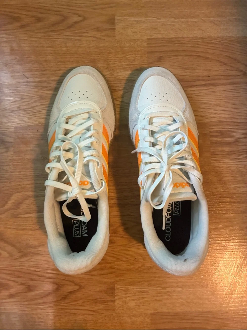 ADIDAS BREAKNET - ONLY WORN ONCE